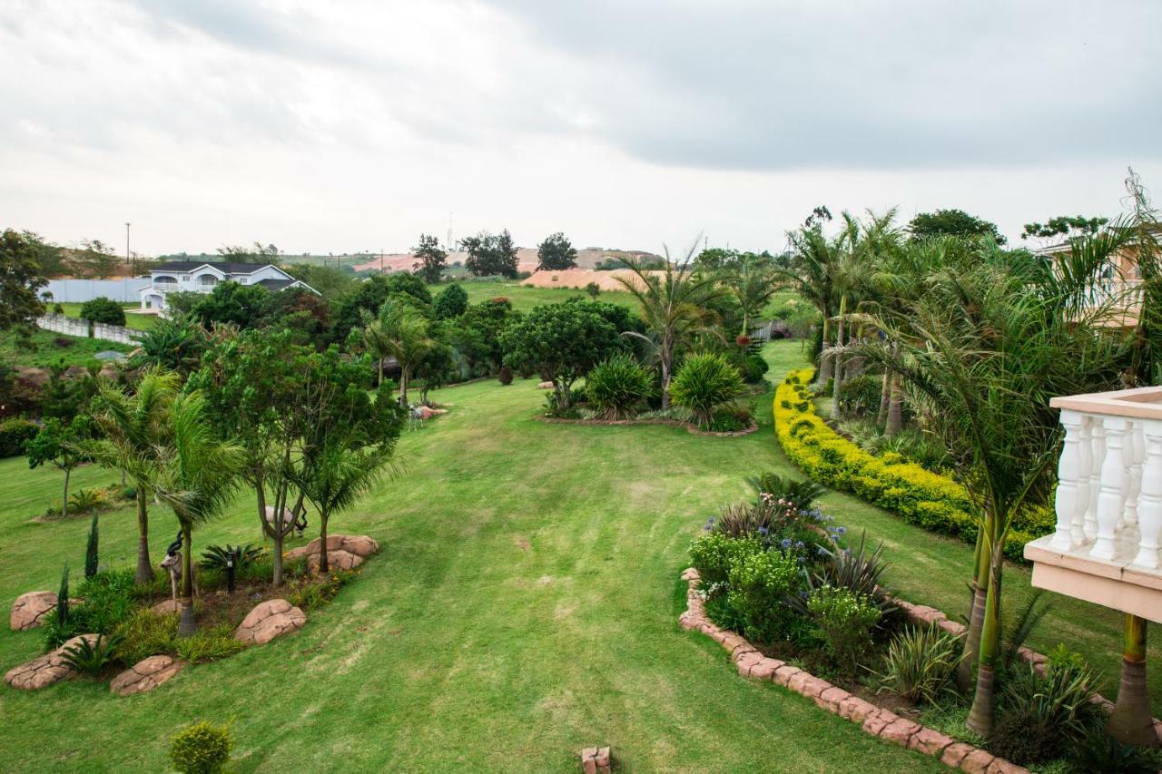 Ekupholeni Garden Villas Manzini Exterior foto